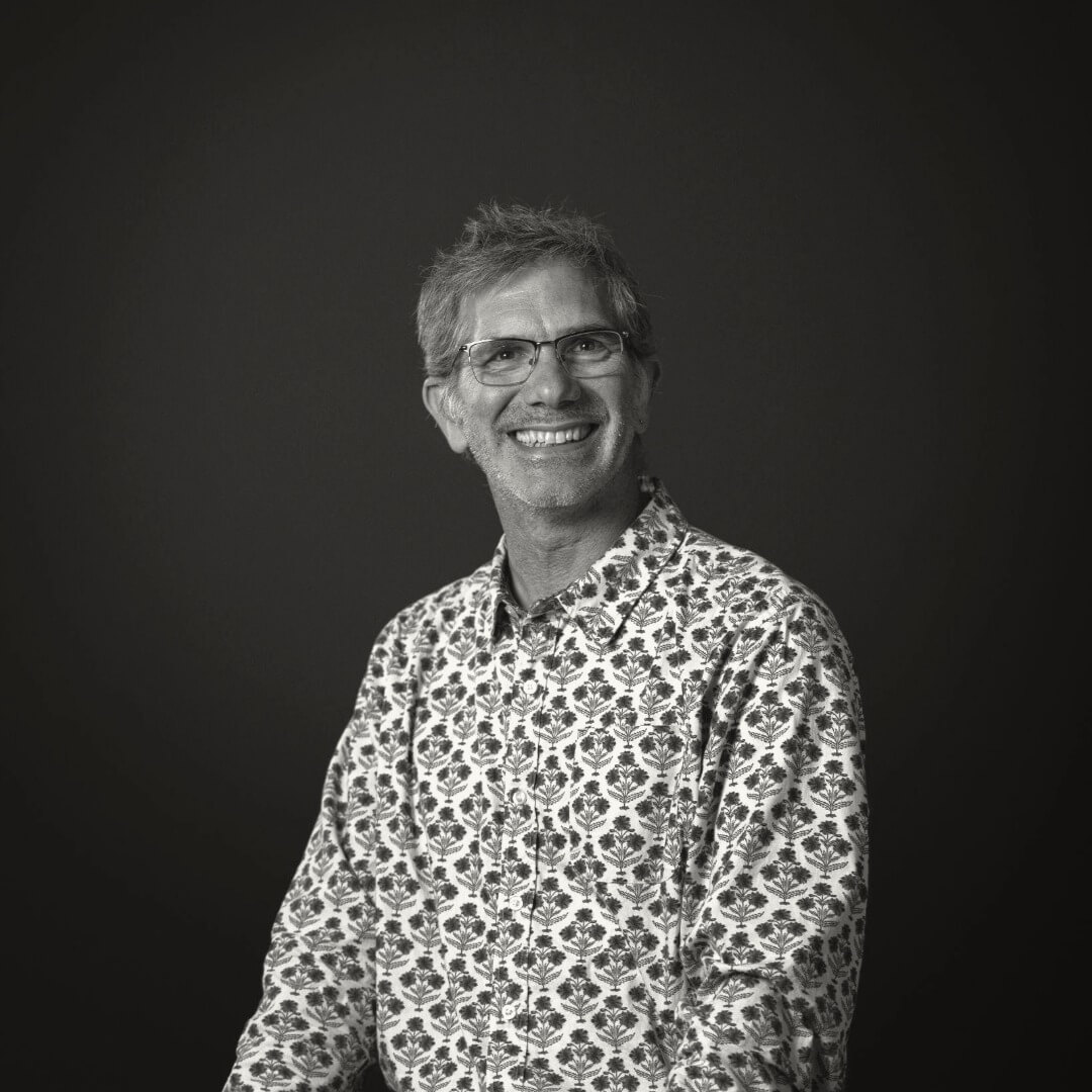 smiling picture of Simon Carr, Creative Director at Vine FX.
